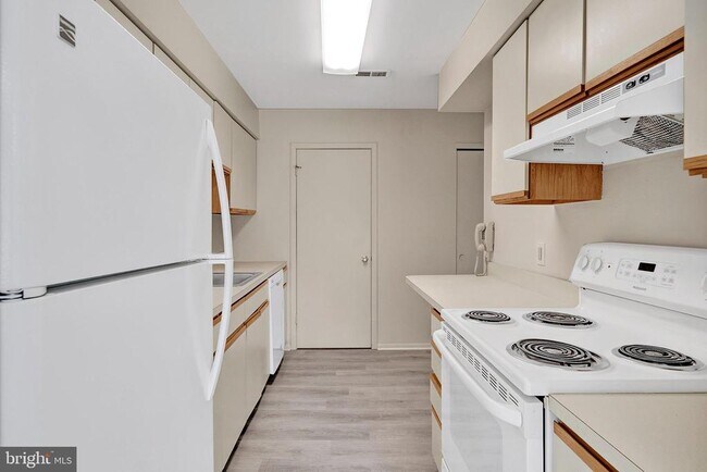 Building Photo - 306B Mulberry Cove