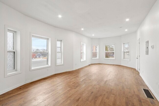 Building Photo - 19 Furber Ave