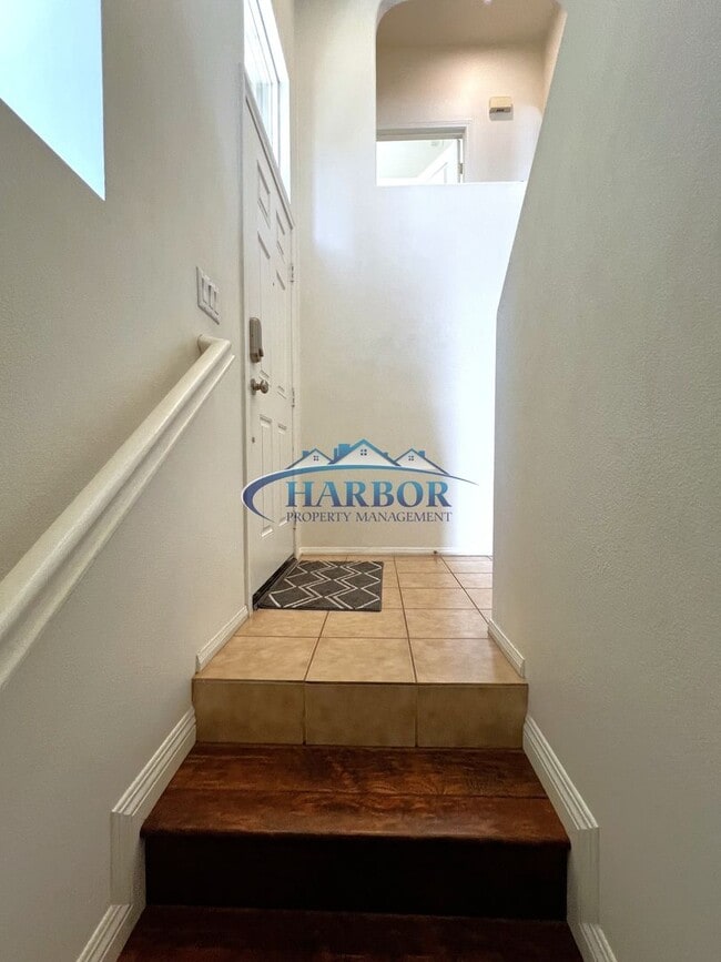 Building Photo - 1322 Harmony Way