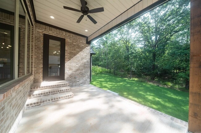 Building Photo - 15112 Matterhorn Lp