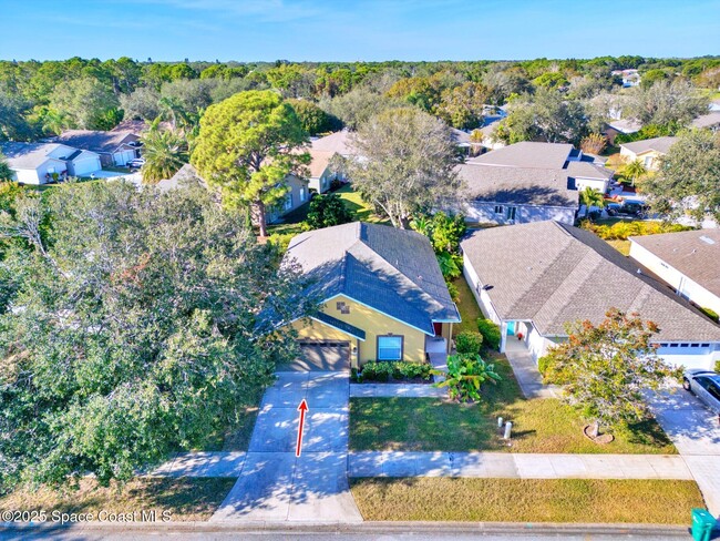Building Photo - 960 Villa Dr