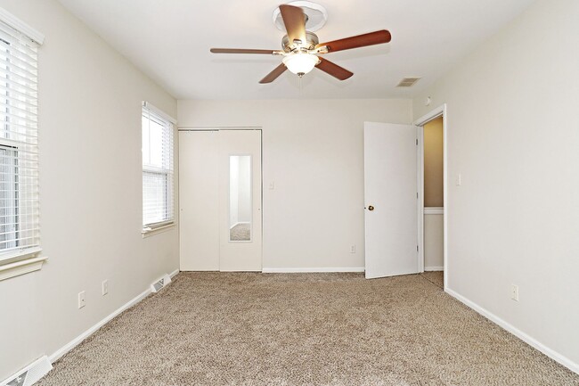 Building Photo - Dog-Friendly Duplex Close To The Shops at Stonefield