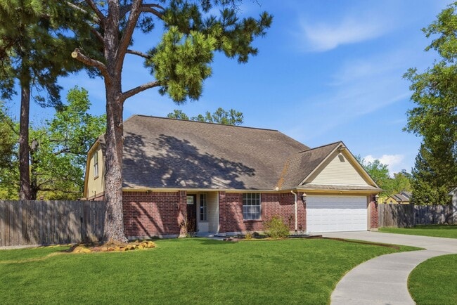 Building Photo - 8515 Leafdale Dr