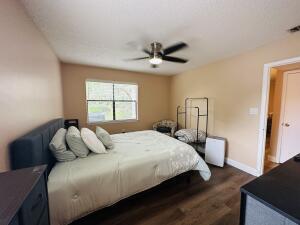 Building Photo - 225 S Tropical Trail