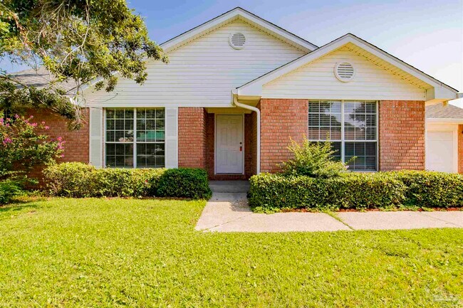Building Photo - 4012 Shorewood Dr