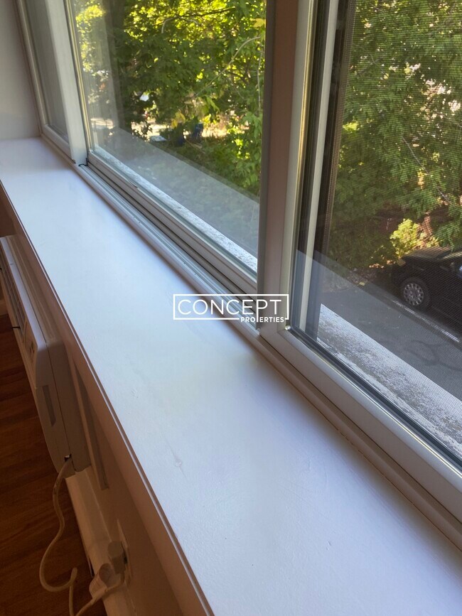 Building Photo - 226 Parker Hill Ave