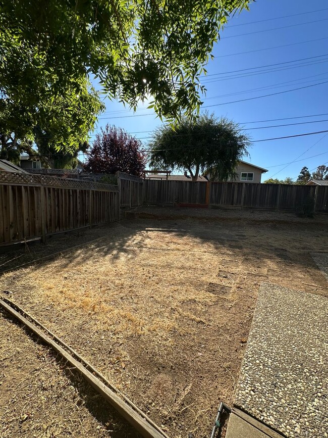 Building Photo - Beautiful home near the Almaden Country Club!