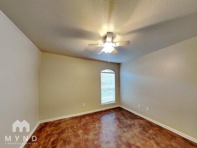 Building Photo - 104 Jolin Ln