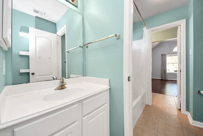 Building Photo - 12815 Dadebrook Ct