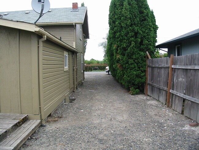 Building Photo - Charming 3-Bedroom Two-Story Home with Fenced Yard!