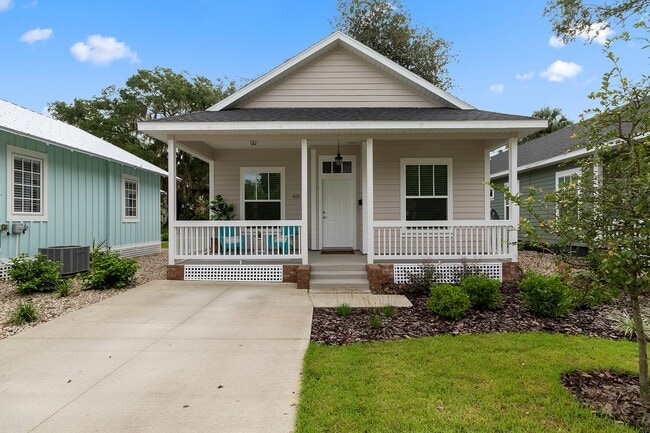 Primary Photo - 3 Bed/ 2 Bath Home