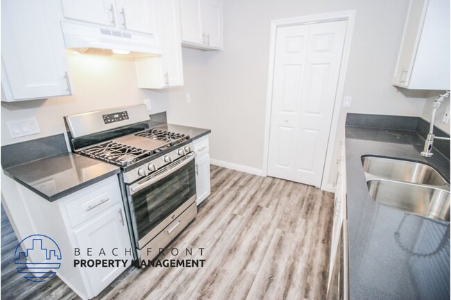 Building Photo - 7892 Holt Ave.