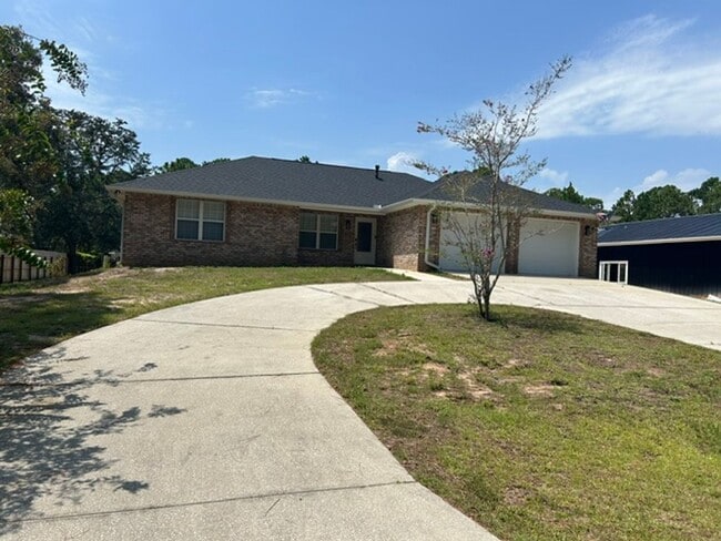 Building Photo - 1759 Fuller Dr