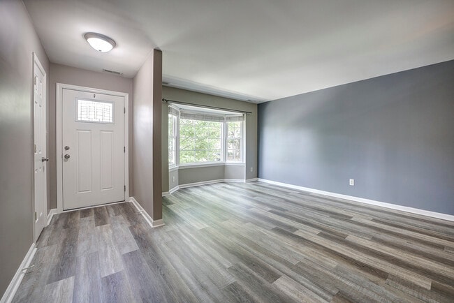 Building Photo - 13711 Flowing Brook Ct