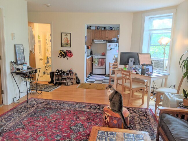 Primary Photo - 35 Davis Sq