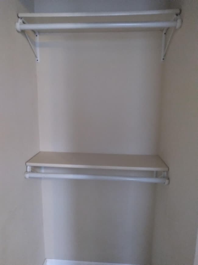 Building Photo - 711 S Poplar St