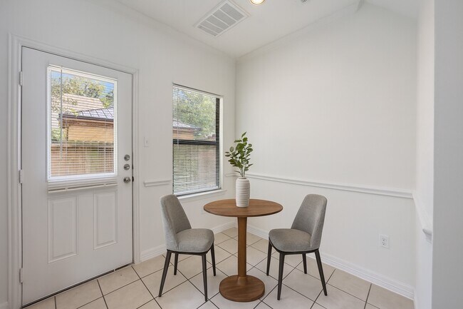 Building Photo - 8710 Knox St