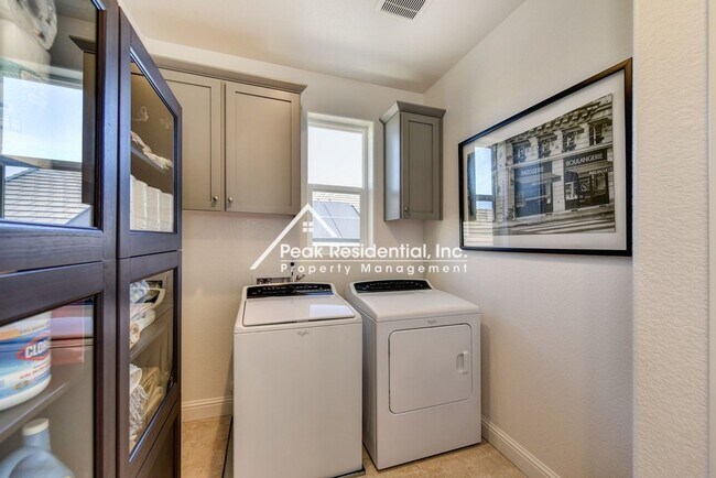 Building Photo - 4 Bedroom, 3 Bath Home in Rancho Cordova