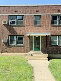 Building Photo - 1135 E Orange St