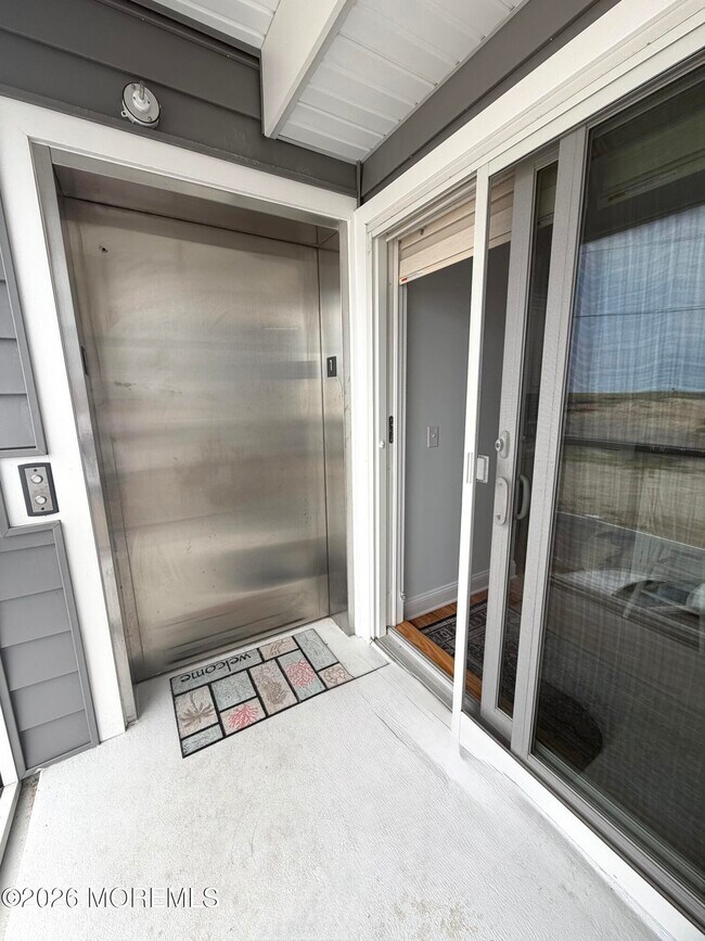 Building Photo - 1515 Ocean Terrace