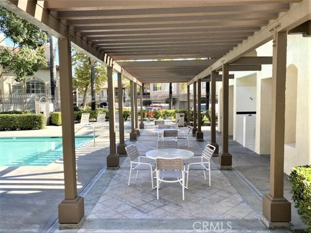 Building Photo - 105 Tierra Plano