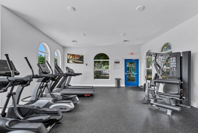 Building Photo - 3187 N Oasis Dr