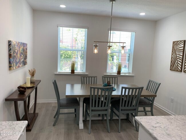 Building Photo - 8620 Sand dollar Dr