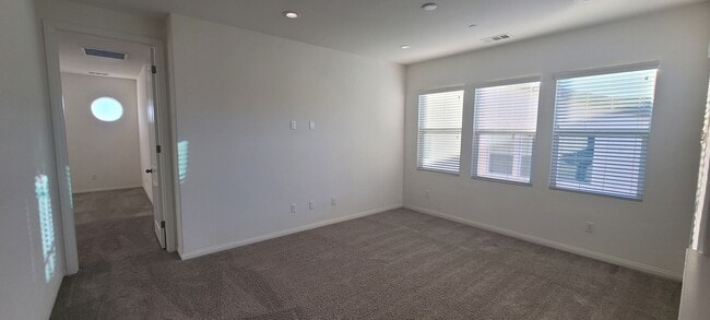 Building Photo - West Ventura's Solana Heights 4+3 Single Family Home $4,995.00