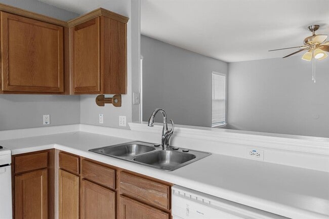 Building Photo - 184 Atlantis