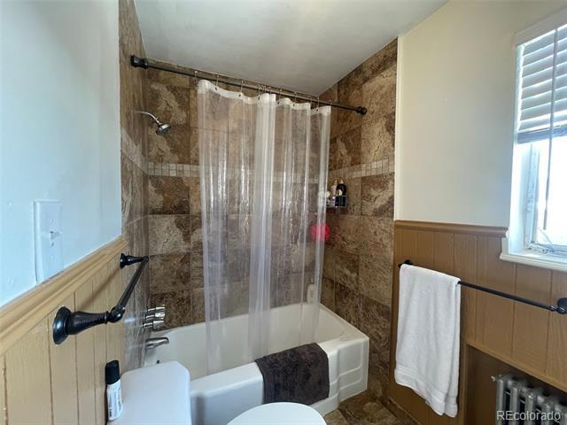 Building Photo - 1600 Winona Ct