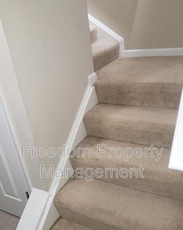 Building Photo - 12624 Fair Crest Ct