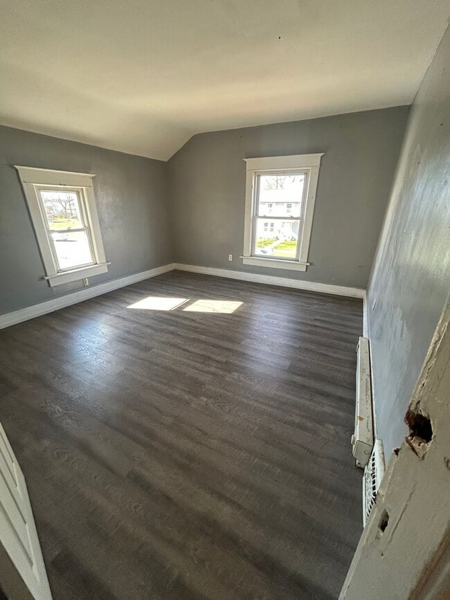 Building Photo - 121 W Indiana Ave