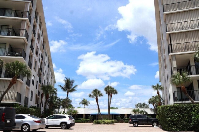 Building Photo - 3545 S Ocean Blvd