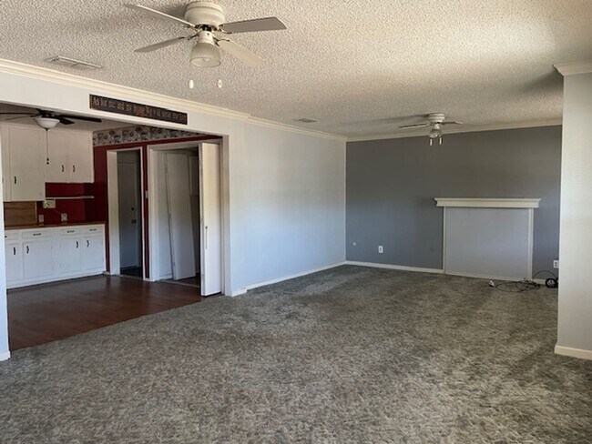 Building Photo - 3117 Fulton St