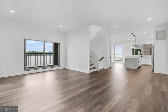 Building Photo - 3212 Evergreen Walk