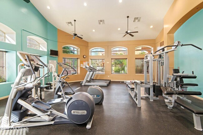Building Photo - NICELY FURNISHED 2 BED/2 BA CONDO AT SUNRI...