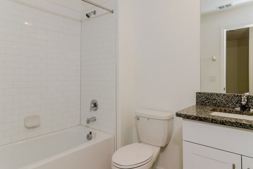Building Photo - 2145 Great Sapphire Ln