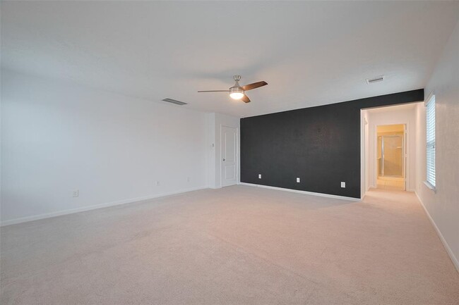 Building Photo - 5011 Pine Ridge Knoll Ct