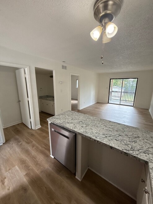 Building Photo - 1326 N Frye Ave