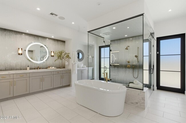 Building Photo - 8900 E Sands Dr