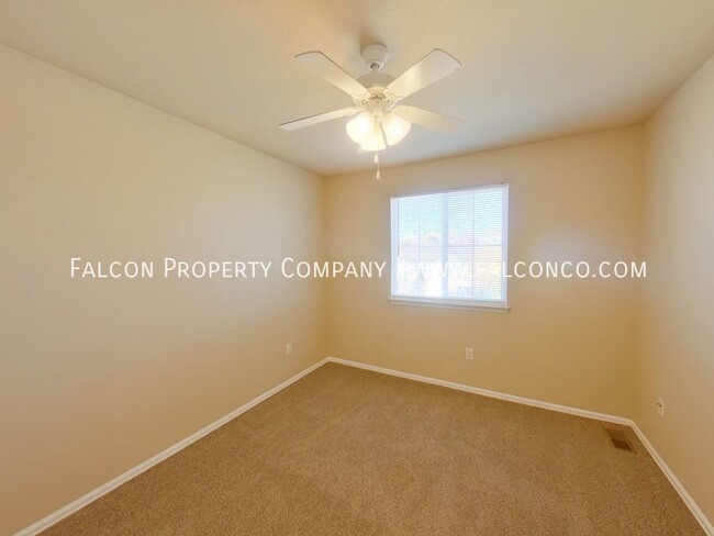 Building Photo - Lovely Home in Fountain! - Available March...