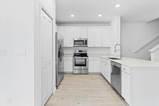 Building Photo - 698 NW 126th Terrace