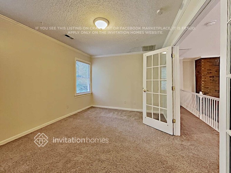 Building Photo - 815 Brightmoor Dr