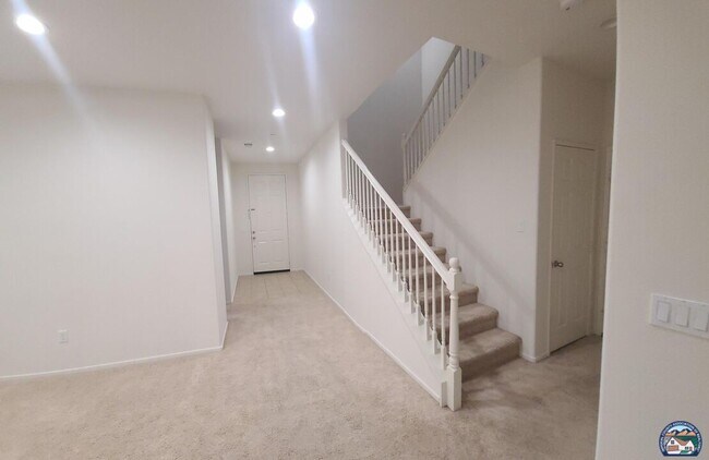 Building Photo - 655 Las Dunas St