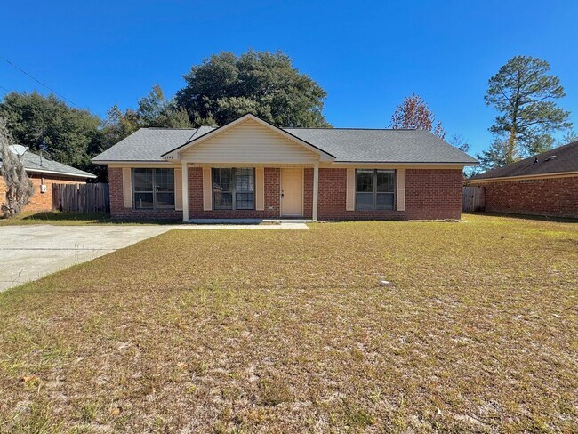 Building Photo - MOVE-IN READY! (Pet Friendly)