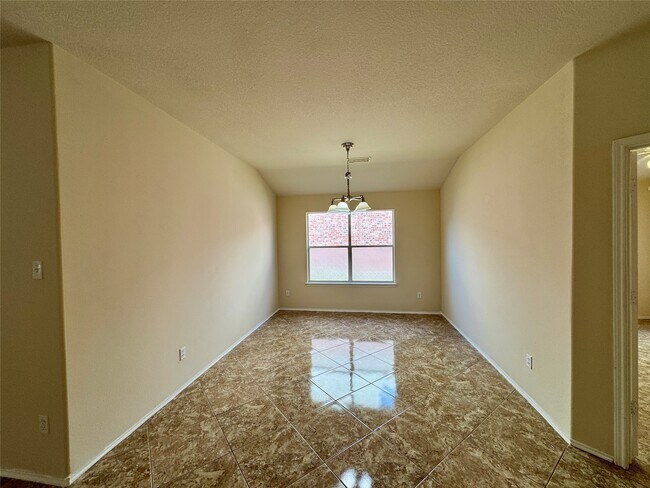 Building Photo - 8607 Sunny Gallop Dr