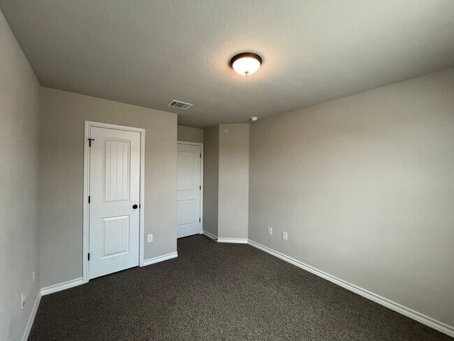 Building Photo - 6310 Luglio Ln