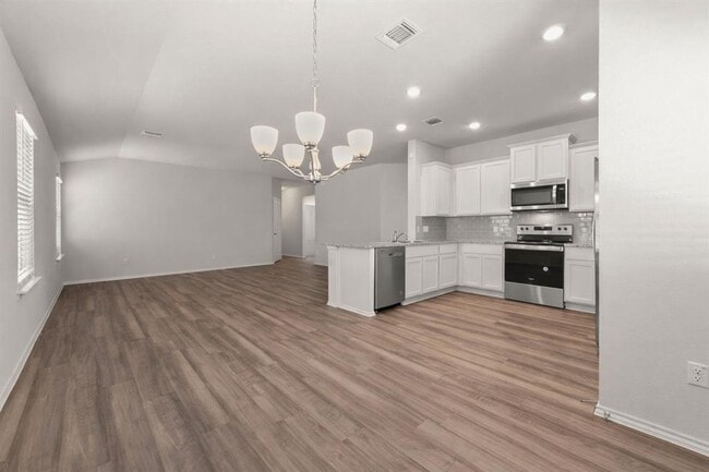 Building Photo - 108 Pivot Dr