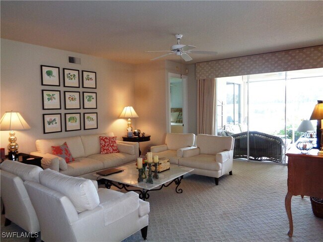Primary Photo - 610 Laguna Royale Blvd