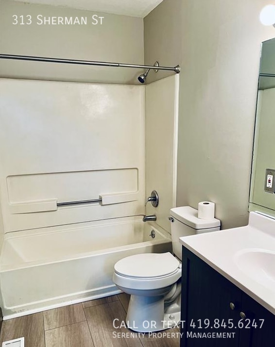 Building Photo - 313 Sherman St